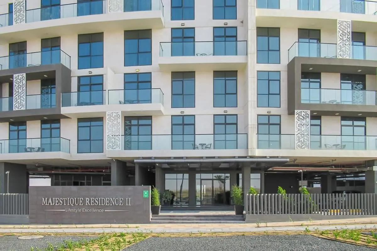 Frank Porter - Majestique Residence 2 Dubai Apartment